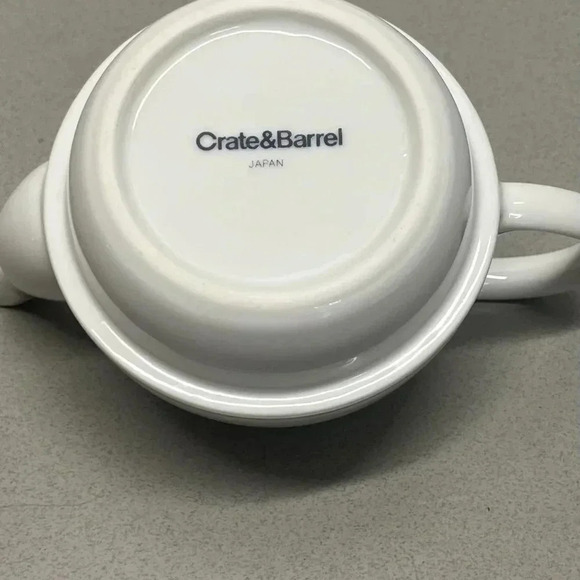 CRATE AND BARRELL WHITE TEA POT VINTAGE - Picture 5 of 5